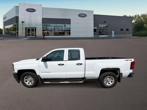 Used 2018 Chevrolet Silverado 1500 W/T AWD/4WD image 7