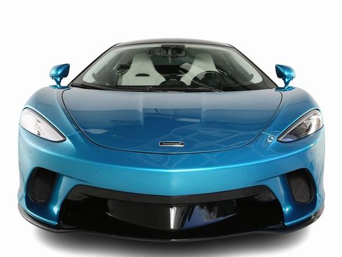 Used 2023 McLaren GT image 2