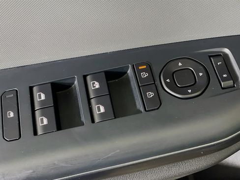 Used 2025 Kia K4 LXS image 15