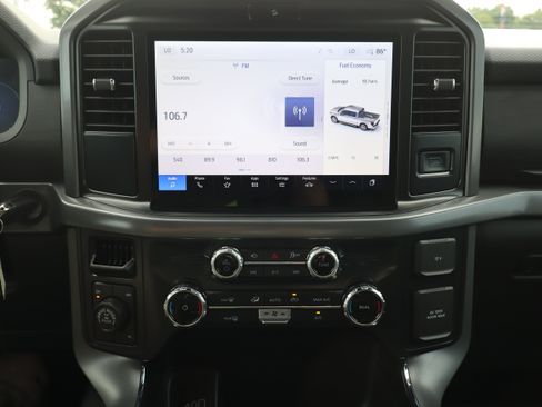 Used 2025 Ford F150 XLT w/ Equipment Group 301A Standard AWD/4WD image 17