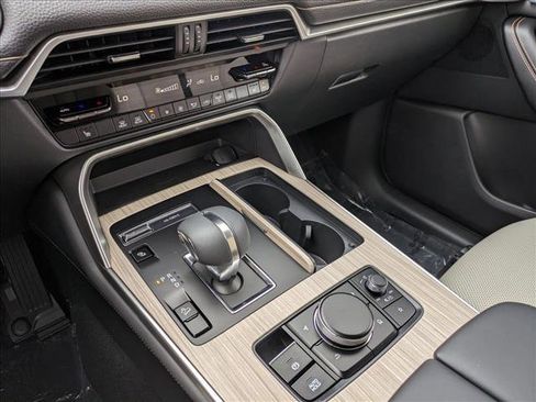 New 2025 MAZDA CX-70 Plug-In Hybrid w/ Premium Pkg image 14