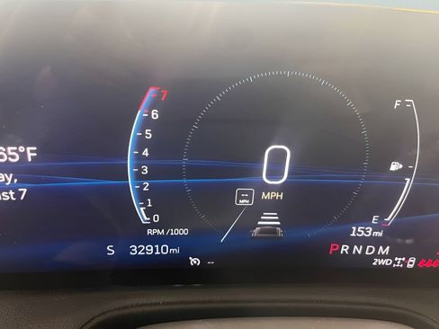 Certified 2025 Cadillac XT4 Premium Luxury AWD/4WD image 15