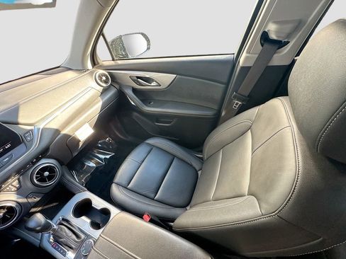 Used 2023 Chevrolet Blazer LT image 32