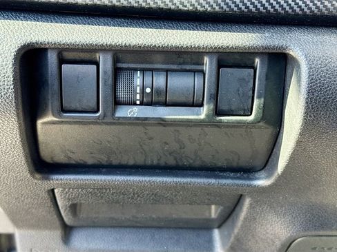 Used 2024 Subaru Crosstrek 2.0i AWD/4WD image 10