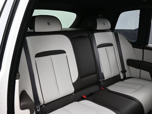 New 2026 Rolls-Royce Cullinan AWD/4WD image 28