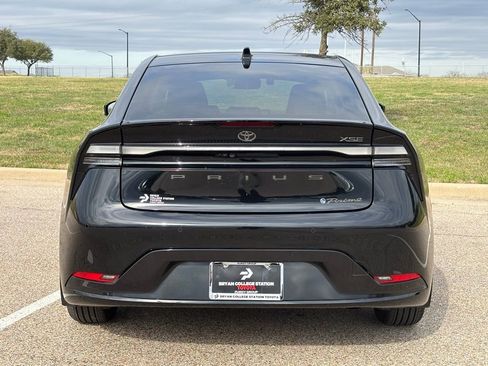 Used 2024 Toyota Prius Prime Premium image 6