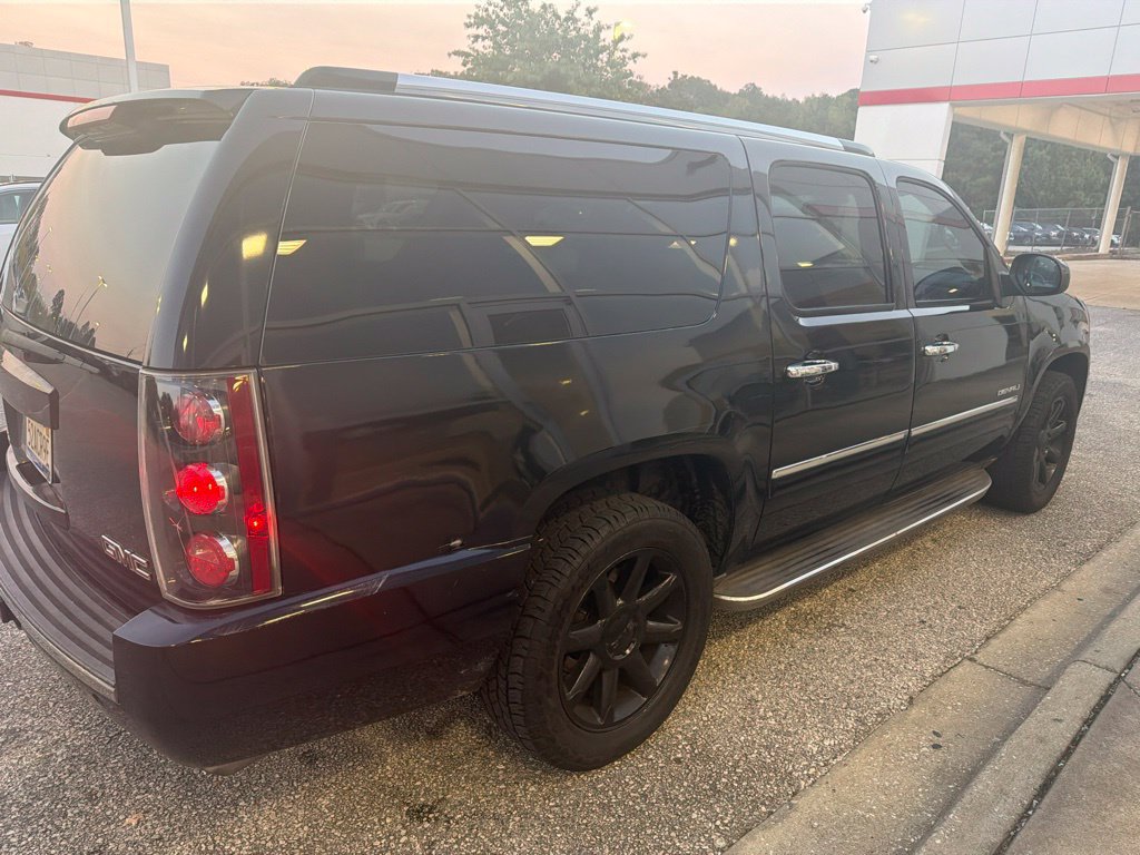 Used 2012 GMC Yukon XL Denali AWD/4WD image 3