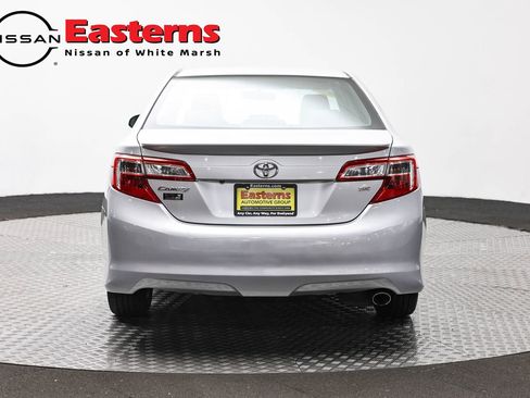 Used 2014 Toyota Camry SE FWD image 6