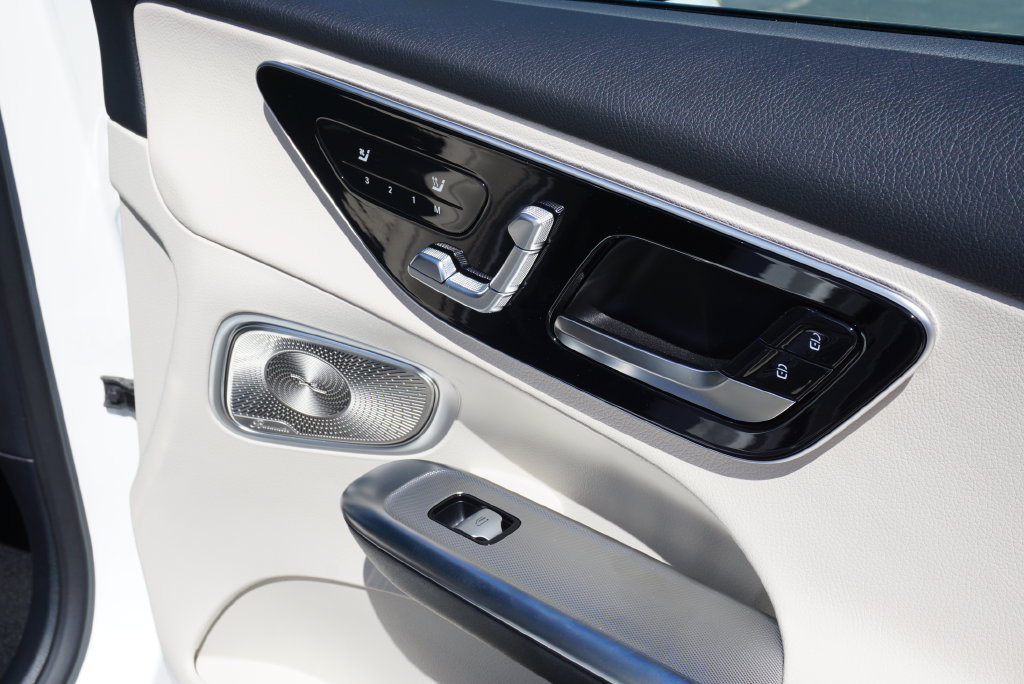 Certified 2026 Mercedes-Benz GLC 300 4MATIC image 61