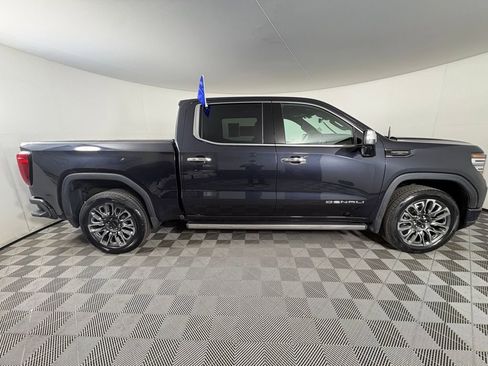 Used 2023 GMC Sierra 1500 Denali Ultimate image 8