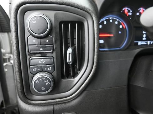 Used 2020 Chevrolet Silverado 2500 W/T w/ WT Convenience Package image 11