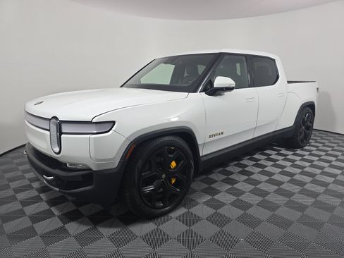 Used 2024 Rivian R1T Adventure AWD/4WD image 1