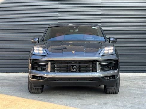 Certified 2026 Porsche Cayenne AWD/4WD image 11