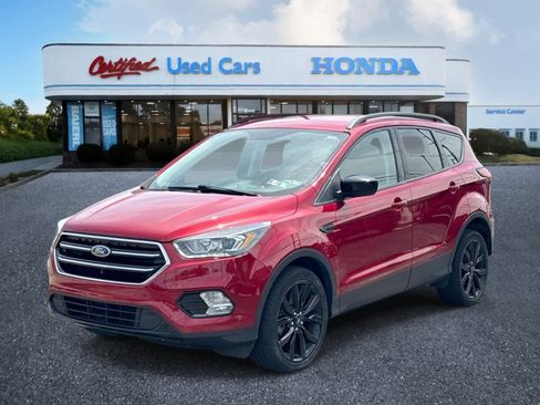 Used 2019 Ford Escape SE AWD/4WD image 1