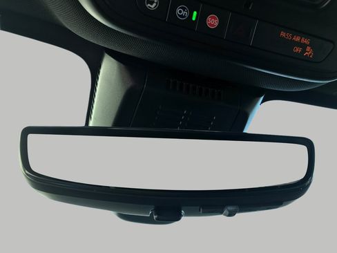 Certified 2025 Chevrolet Equinox LT w/ Convenience Package II image 17