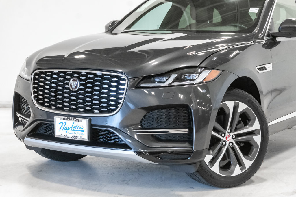 Used 2023 Jaguar F-PACE S AWD/4WD image 2