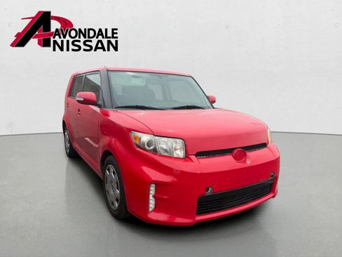 Used 2014 Scion xB FWD image 5