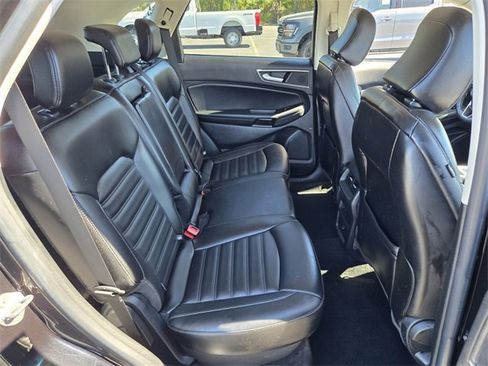Certified 2021 Ford Edge SEL image 17