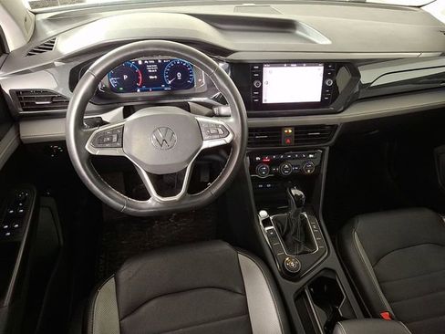 Used 2022 Volkswagen Taos SEL image 2