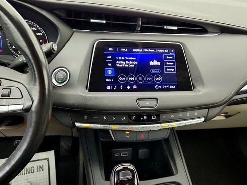 Used 2023 Cadillac XT4 Luxury FWD image 15