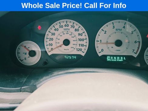 Used 2005 Chrysler Town & Country LX w/ Popular Equipment Group II FWD image 12