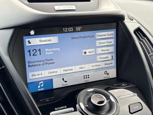 Used 2017 Ford Escape Titanium image 33