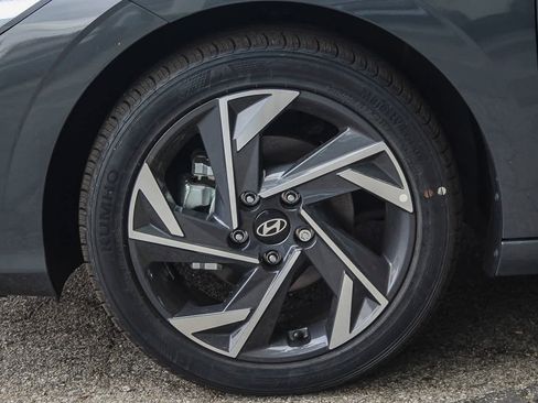 New 2025 Hyundai Elantra Sport image 6