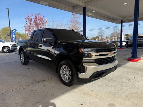 Used 2020 Chevrolet Silverado 1500 LT w/ LT Value Package image 1