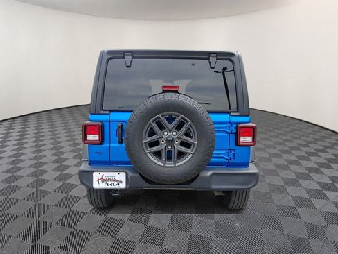 Used 2024 Jeep Wrangler Unlimited Sport AWD/4WD image 5