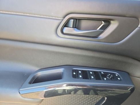 Certified 2024 Nissan Pathfinder S AWD/4WD image 17