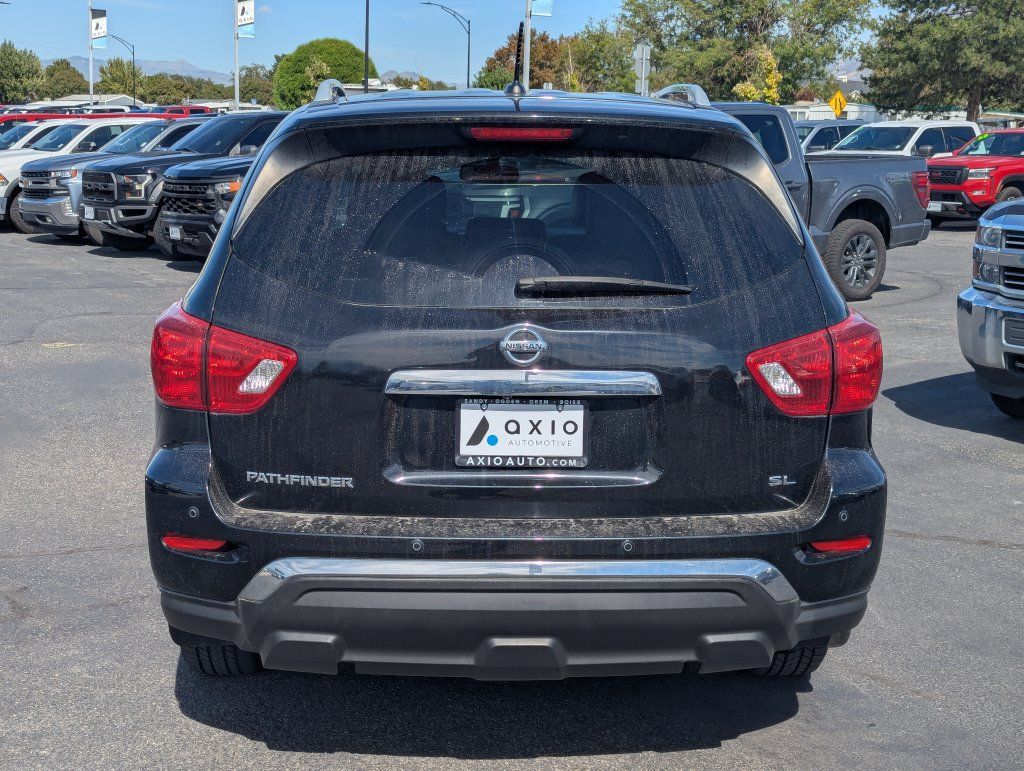 Used 2018 Nissan Pathfinder SL w/ Cargo Package FWD image 6