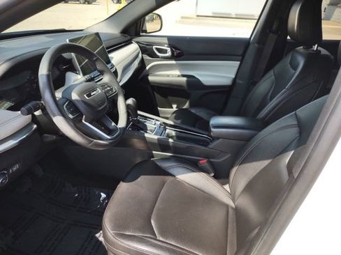Used 2024 Jeep Compass Limited AWD/4WD image 11