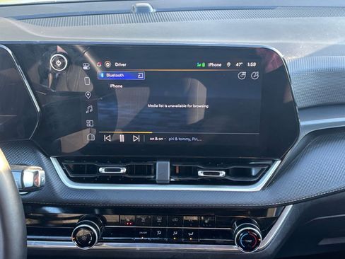 Used 2025 Chevrolet Equinox LT image 18