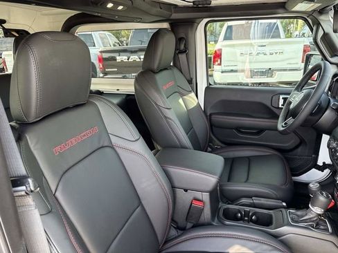 Used 2026 Jeep Wrangler Rubicon AWD/4WD image 11