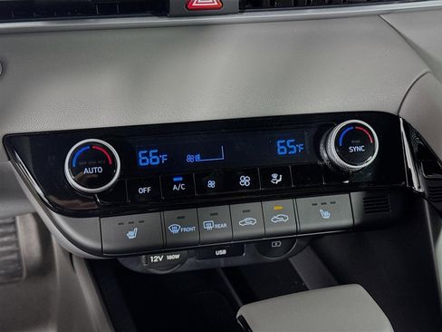 New 2026 Hyundai Elantra SEL Sport FWD image 17