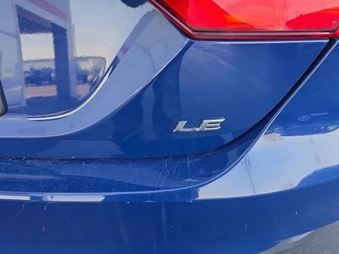 Used 2023 Toyota Camry LE image 5