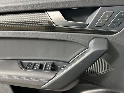 Used 2024 Audi SQ5 Premium Plus w/ Premium Plus Package image 10