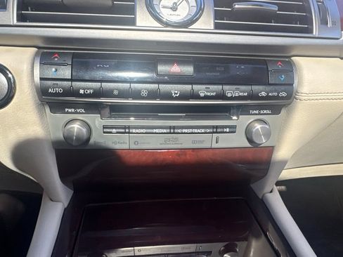 Used 2016 Lexus LS 460 L RWD image 21