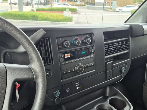 New 2026 GMC Savana 2500 w/ Driver Convenience Package RWD image 23