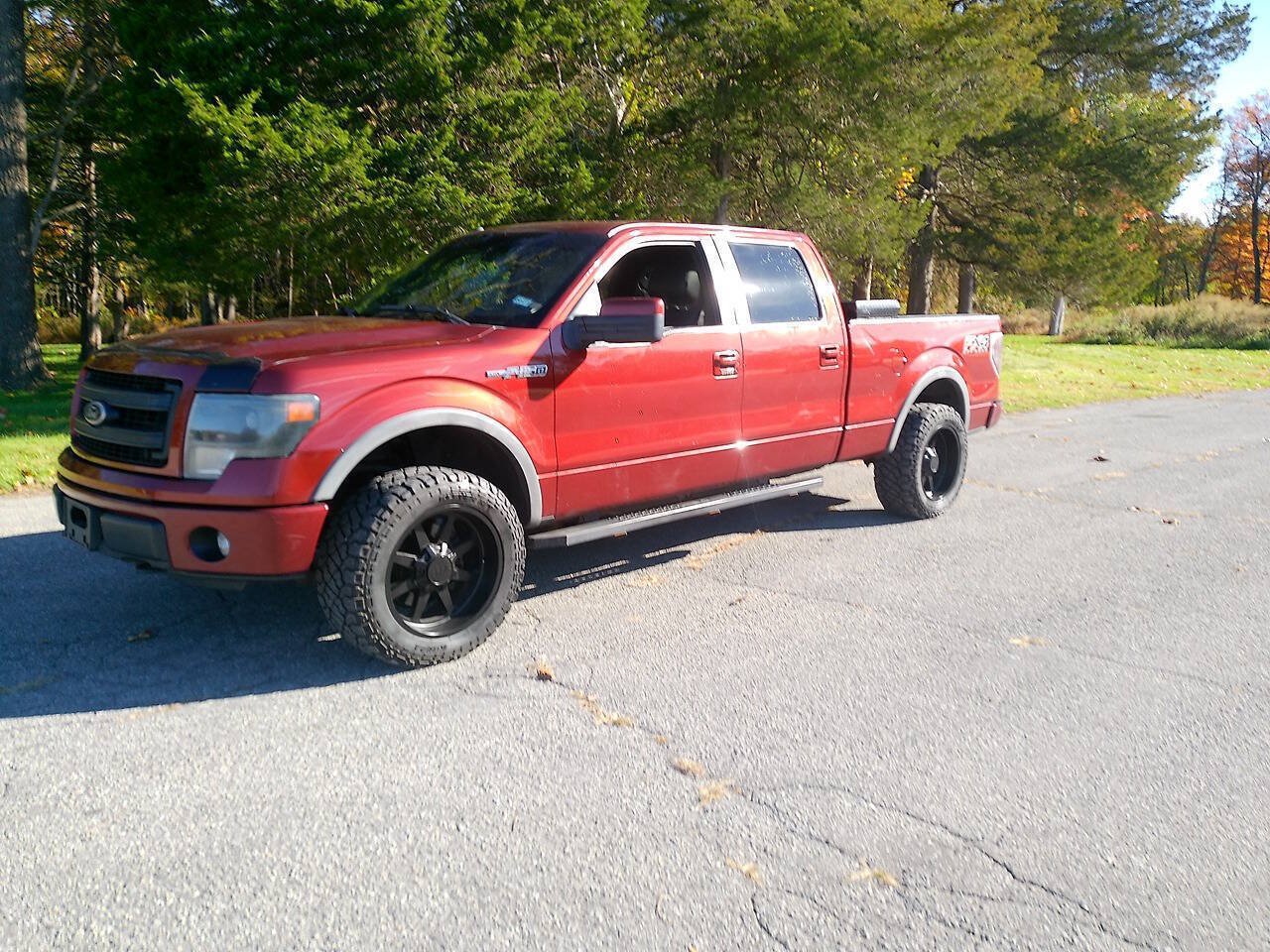 Used 2014 Ford F150 FX4 w/ Equipment Group 402A Luxury AWD/4WD image 19