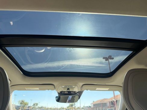 Used 2021 Volvo S60 T5 Momentum w/ Premium Package image 24