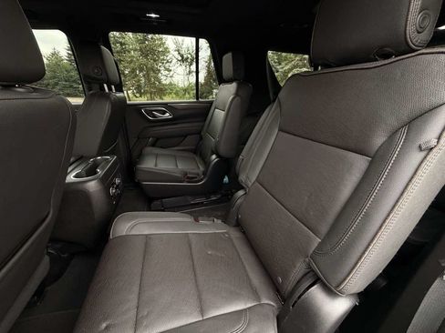 Used 2023 Chevrolet Tahoe High Country w/ Premium Package 2 AWD/4WD image 15