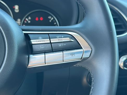 Used 2023 MAZDA MAZDA3 s image 27