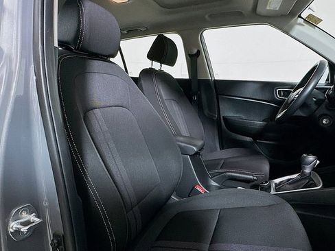Used 2023 Hyundai Venue SEL w/ Cargo Package FWD image 29