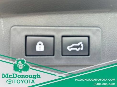 Used 2023 Subaru Outback Limited AWD/4WD image 8