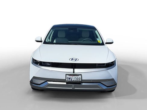 Certified 2024 Hyundai Ioniq 5 Limited AWD/4WD image 8