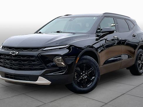 Certified 2023 Chevrolet Blazer LT w/ Convenience Package FWD image 3