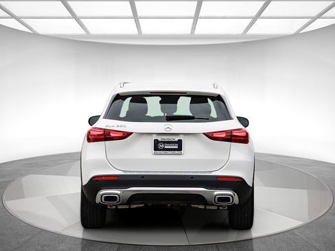 Certified 2025 Mercedes-Benz GLA 250 image 3