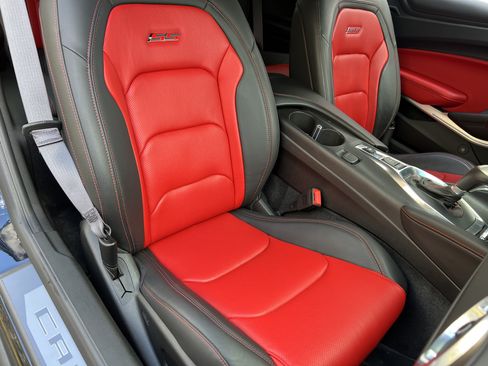 Used 2017 Chevrolet Camaro SS RWD image 24