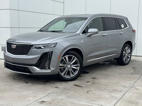 New 2025 Cadillac XT6 Premium Luxury image 2